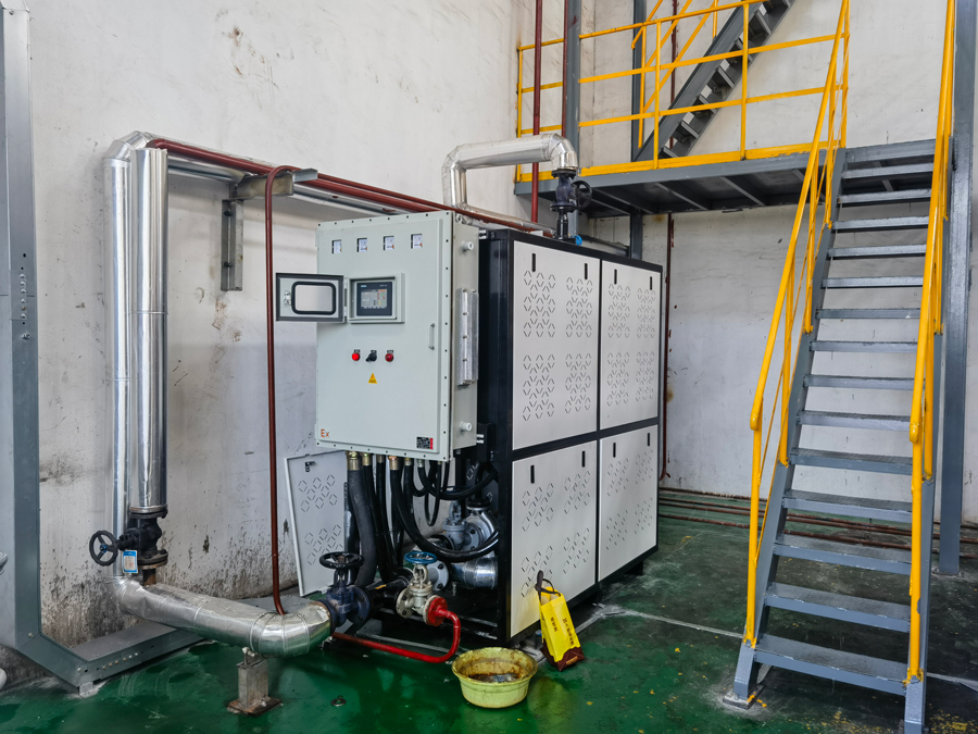 反應釜加熱-120KW電加熱導熱油爐，運用于化工廠導熱油升溫，整體設備防爆，出具配套的有機熱載體爐證書，保障化工行業(yè)的升溫安全穩(wěn)定